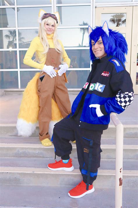 sonic cosplay